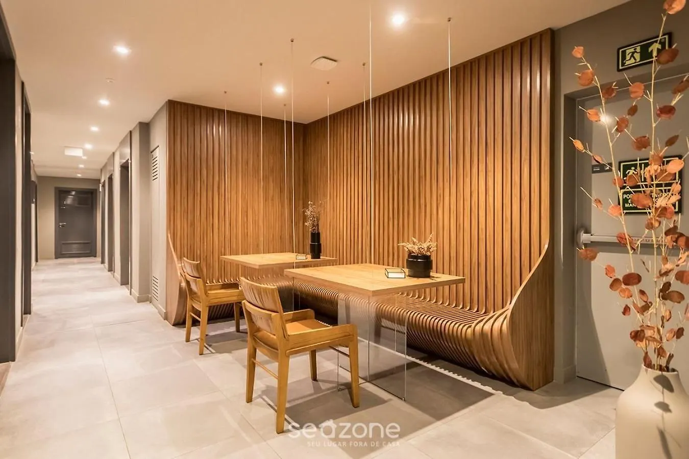Estudio Em Predio Com Piscina Em Porto Alegre - Jre 0*,