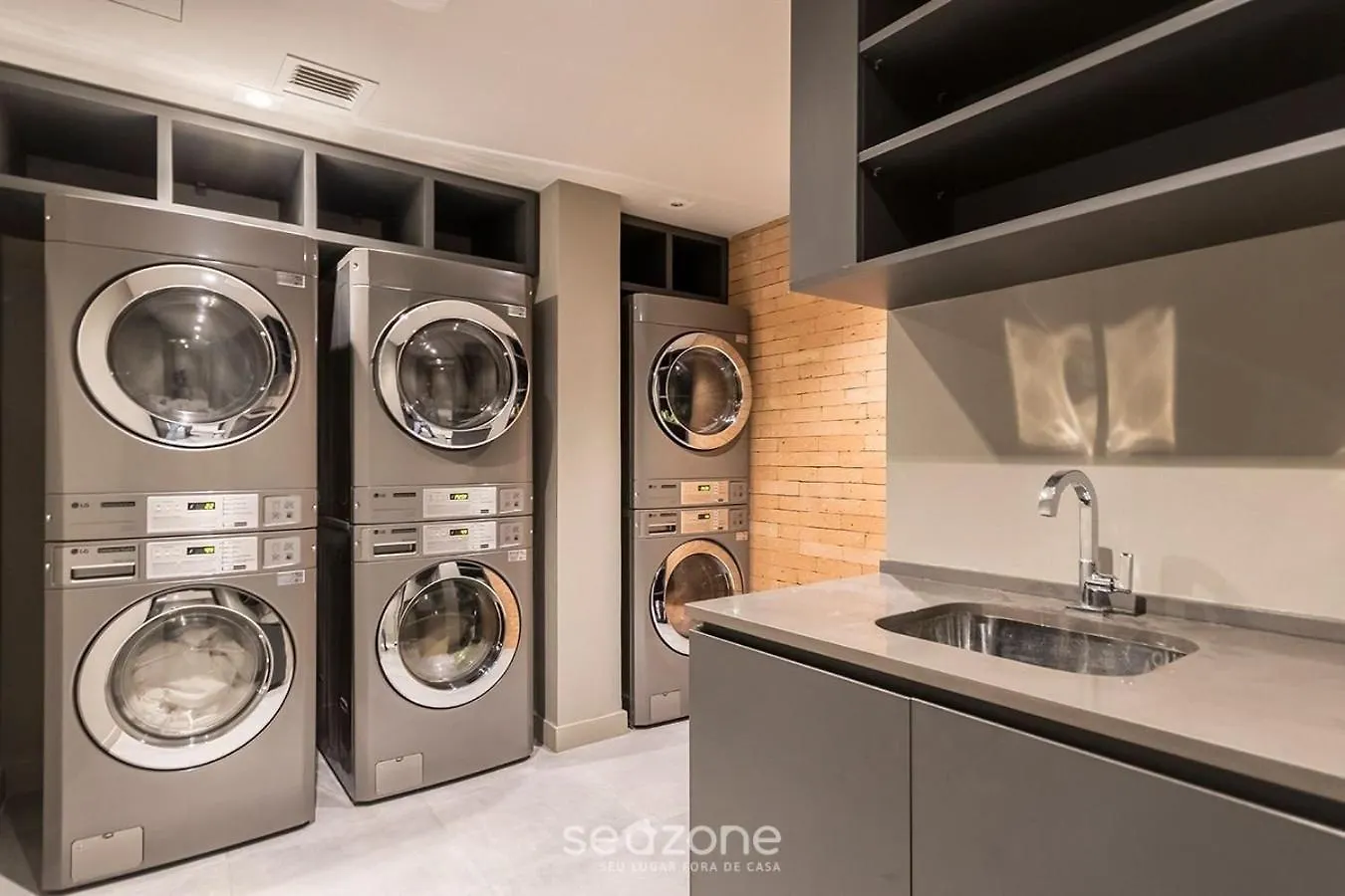 Estudio Em Predio Com Piscina Em Porto Alegre - Jre Apartment