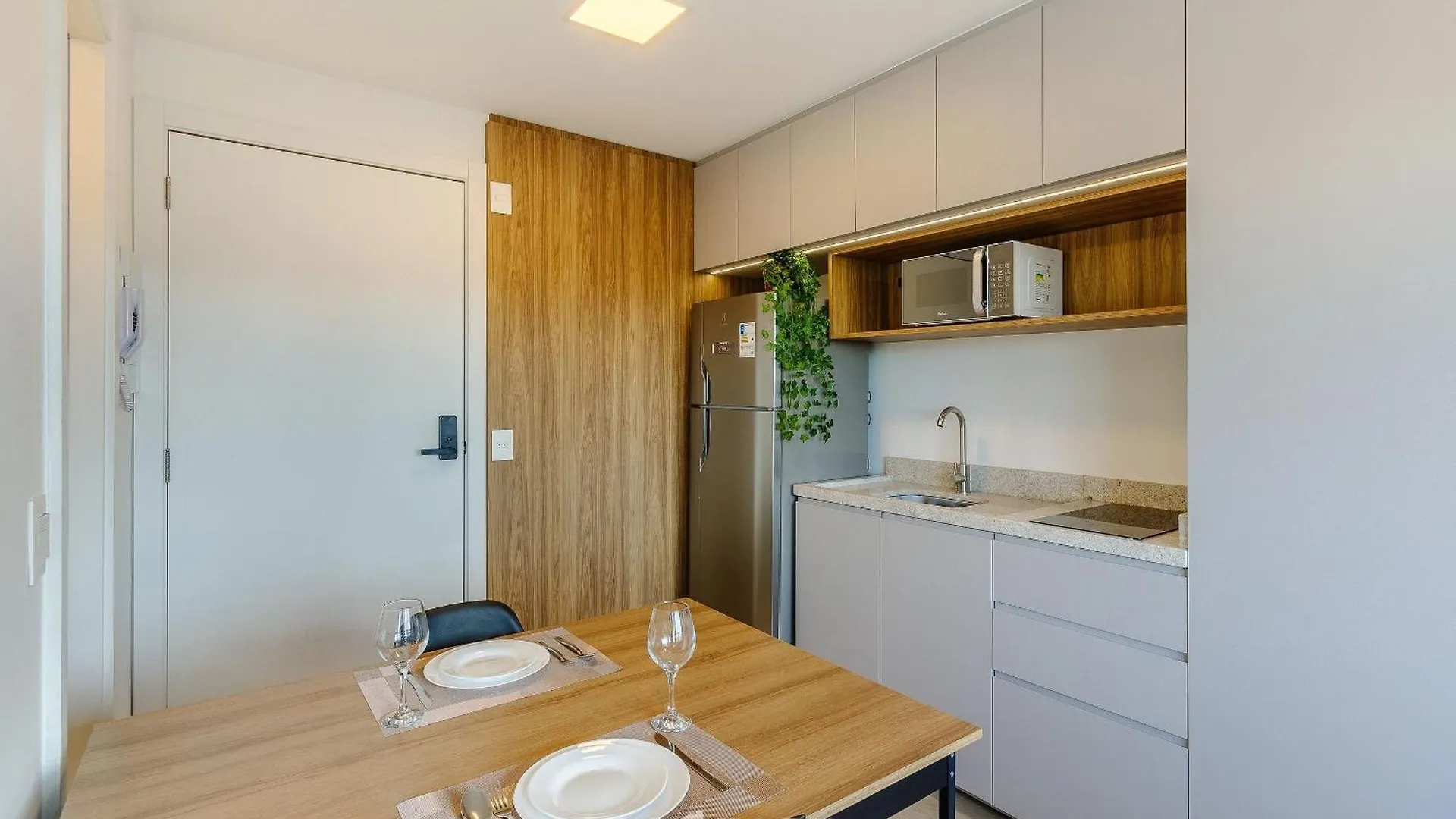 Estudio Em Predio Com Piscina Em Porto Alegre - Jre Brazil