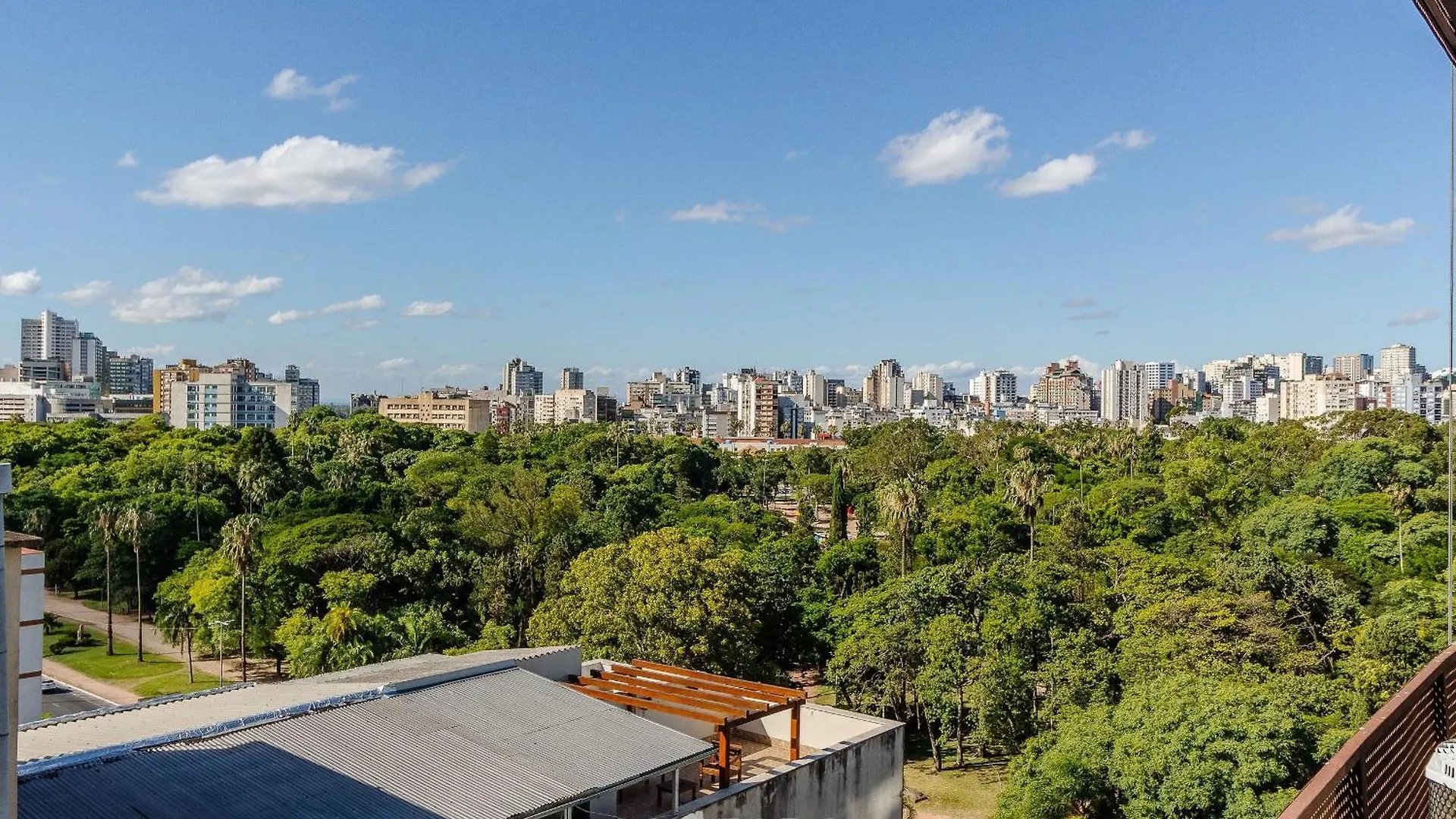 Estudio Em Predio Com Piscina Em Porto Alegre - Jre Brazil
