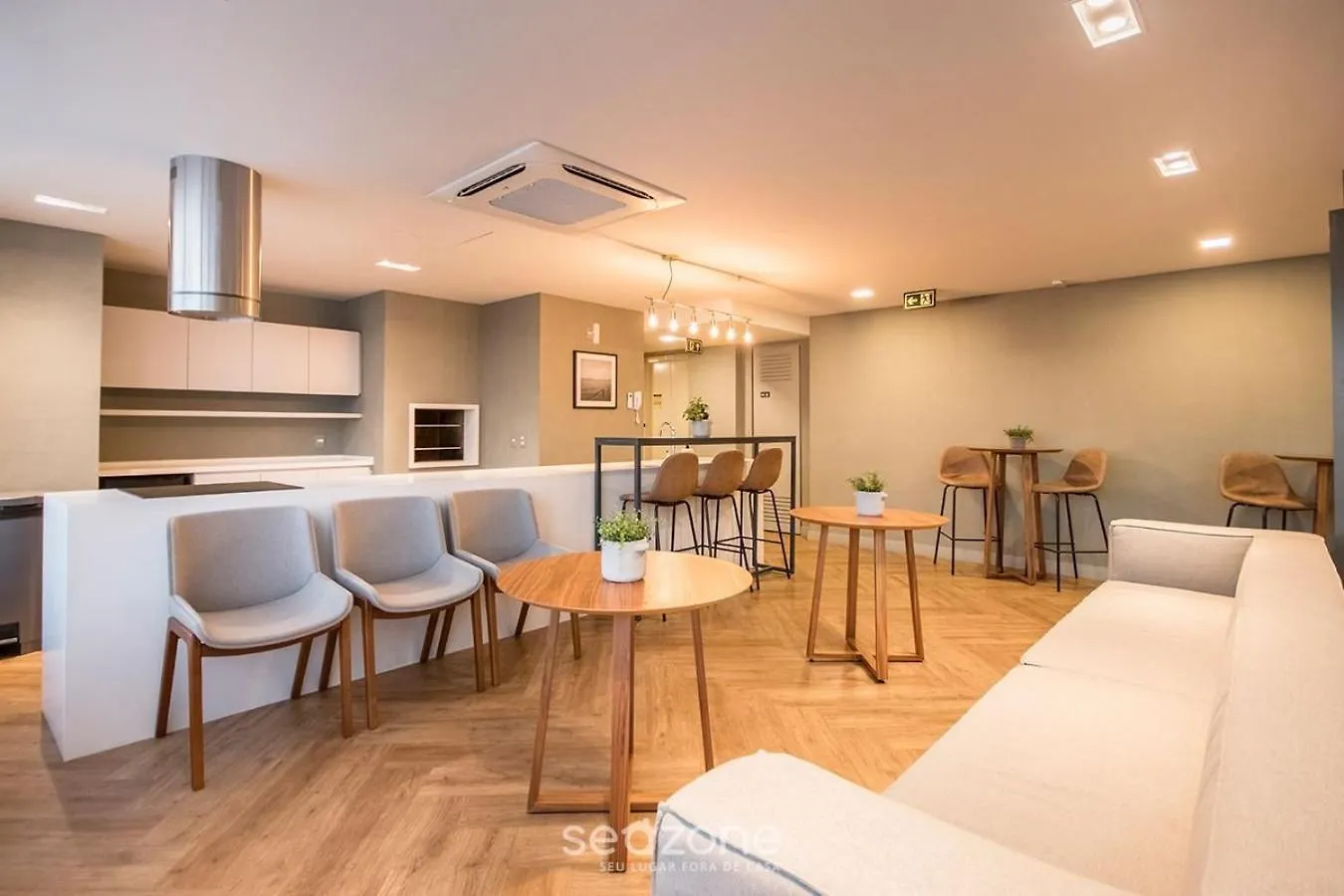 Apartment Estudio Em Predio Com Piscina Em Porto Alegre - Jre
